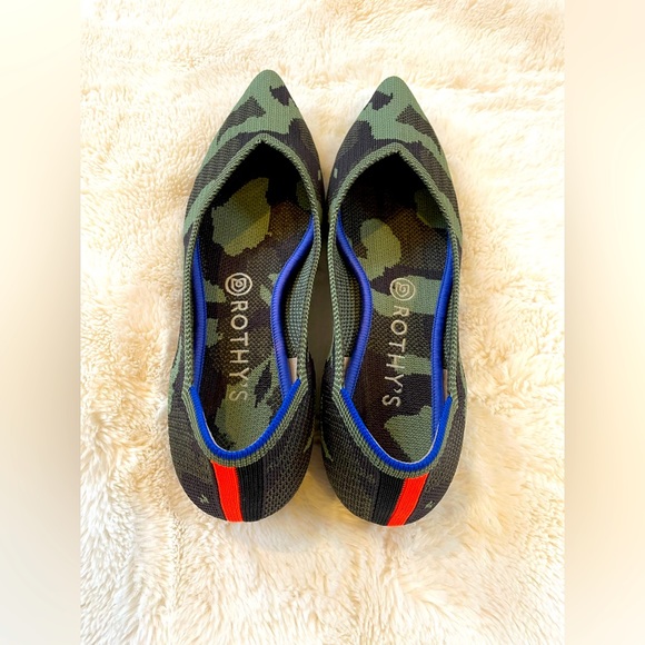 Rothy’s - Point Flat - Picture 4 of 6